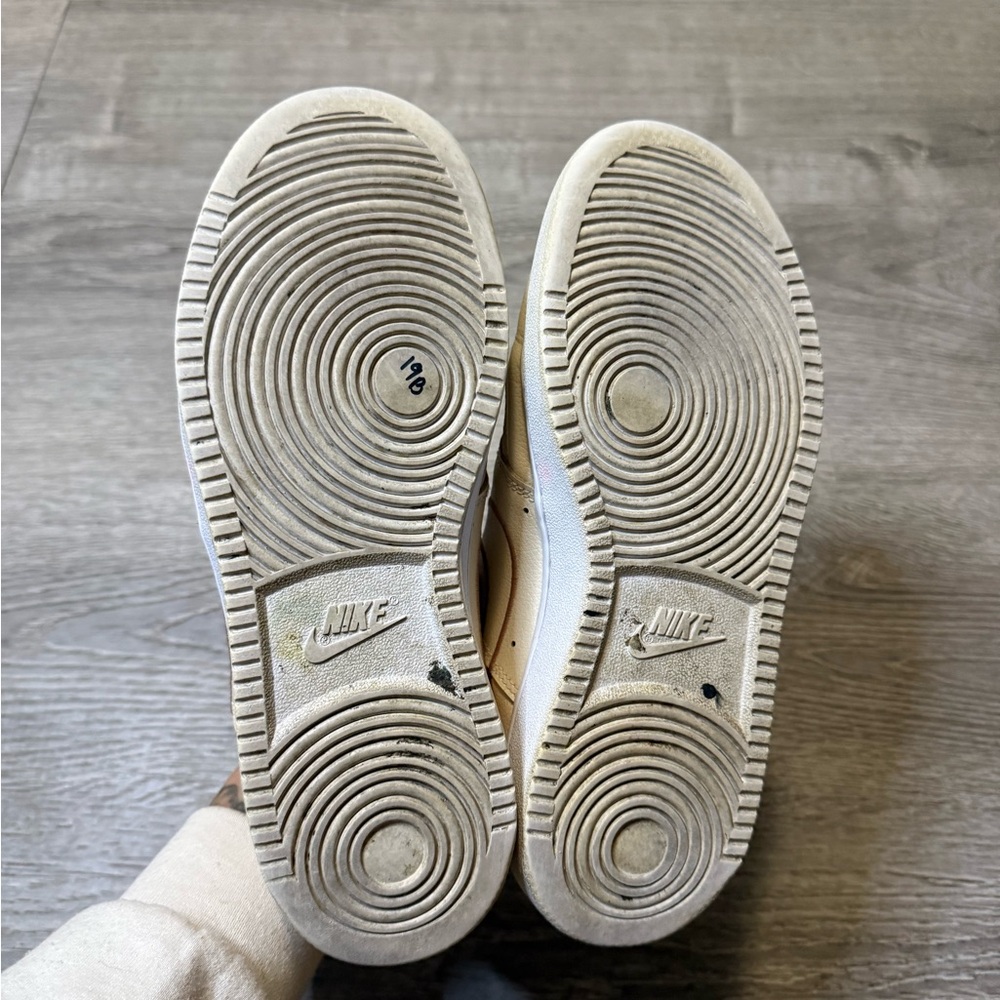 •NIKE• COURT VISION SNEAKERS - Picture 8 of 10